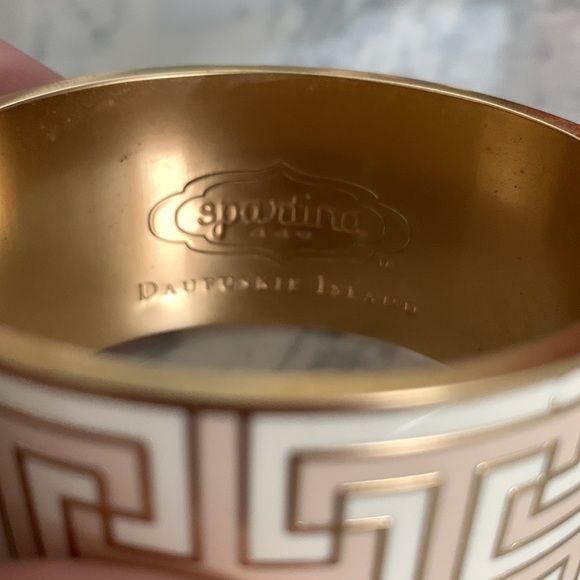 Spartina oval hinged enamel bangle - Picture 2 of 2